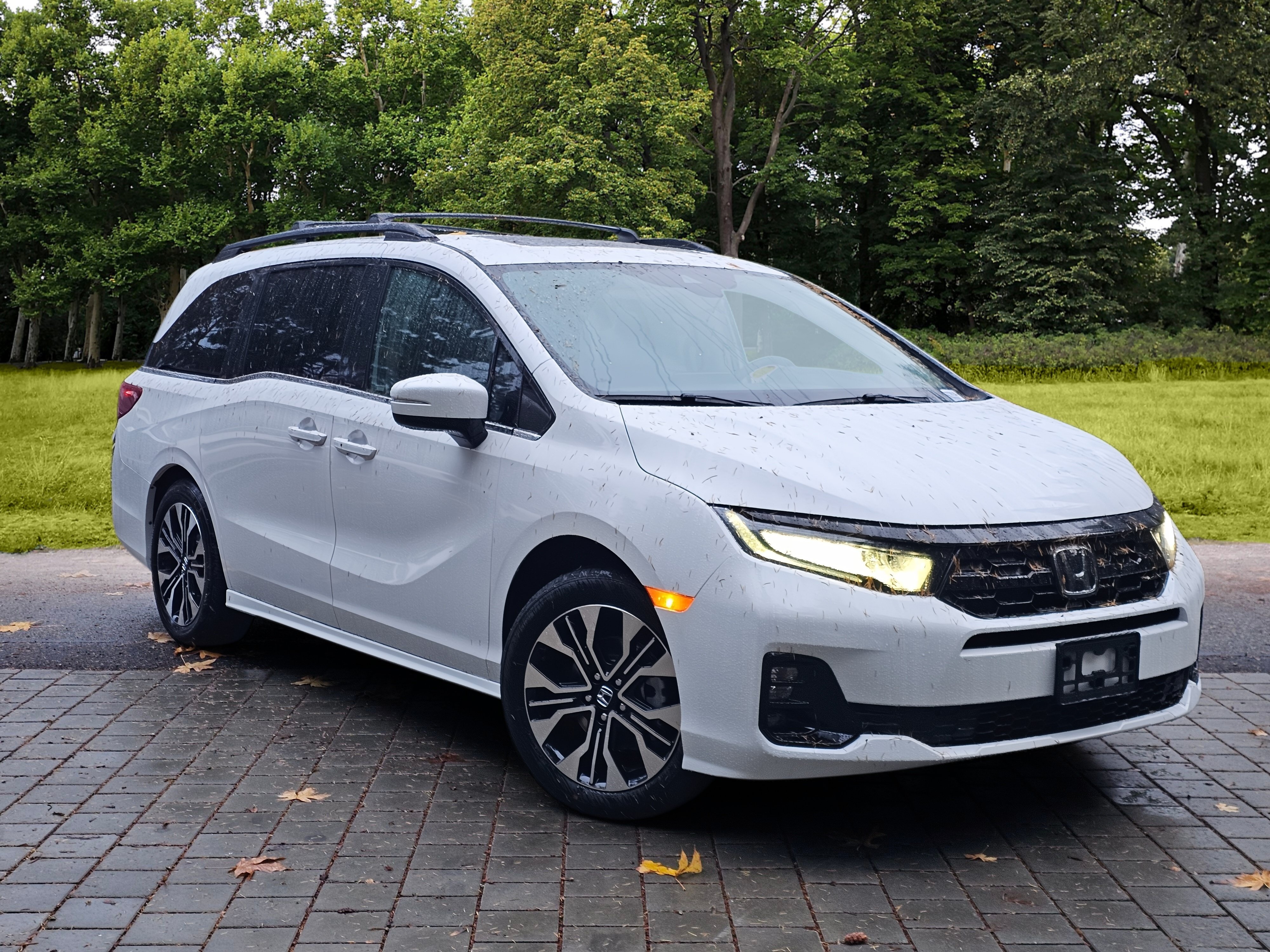 New 2027 Honda Odyssey Elite image 1