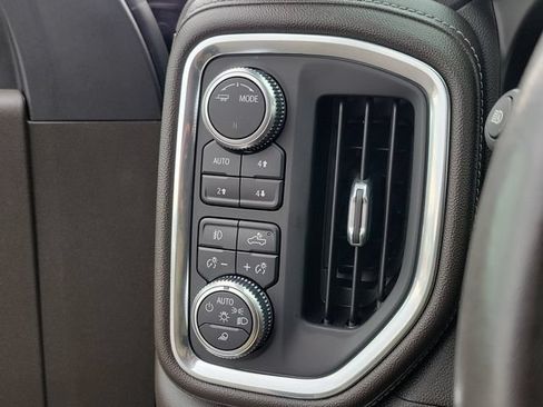 Used 2021 GMC Sierra 1500 SLT w/ SLT Premium Plus Package AWD/4WD image 10