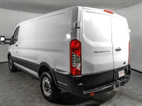 Used 2022 Ford Transit 250 Low Roof RWD image 6