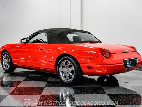 Used 2002 Ford Thunderbird image 37