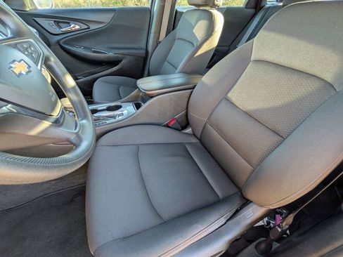 Used 2024 Chevrolet Malibu LT image 14