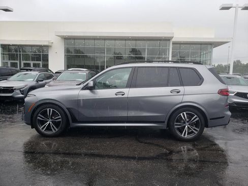 Used 2026 BMW X7 xDrive40i AWD/4WD image 9