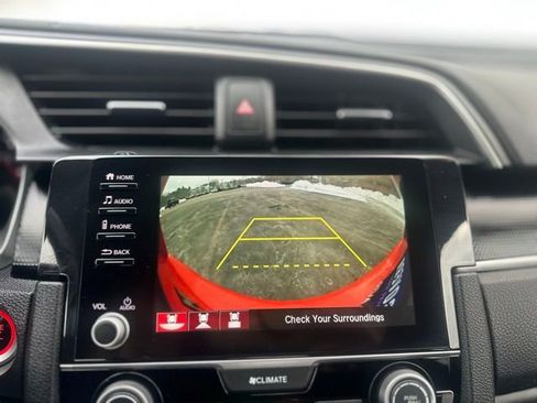Used 2019 Honda Civic Sport image 9