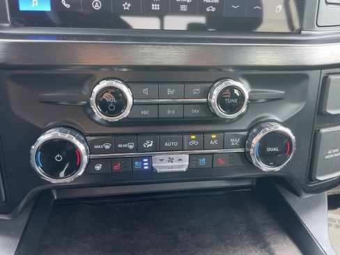 Used 2024 Ford F250 Lariat w/ Lariat Ultimate Package image 11