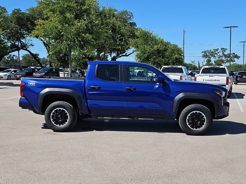 Certified 2024 Toyota Tacoma TRD Off-Road AWD/4WD image 6