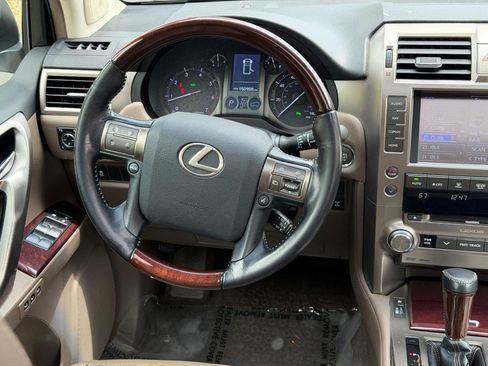 Used 2015 Lexus GX 460 w/ Premium Package AWD/4WD image 12