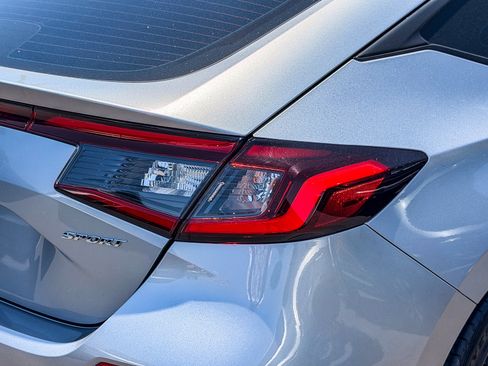 Certified 2025 Honda Civic Sport image 24