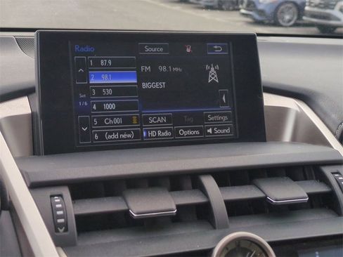 Used 2015 Lexus NX 300h AWD image 18