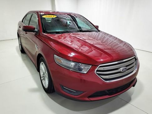 Used 2013 Ford Taurus SEL image 11