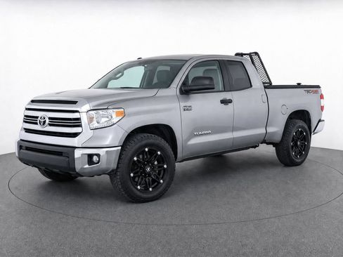 Used 2016 Toyota Tundra SR5 AWD/4WD image 1
