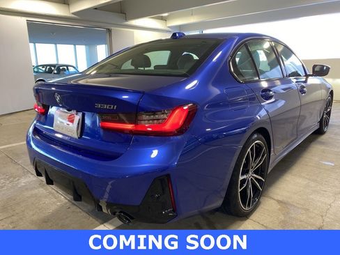 Used 2023 BMW 330i xDrive Sedan w/ M Sport Package image 4