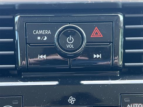 New 2025 Nissan Armada Platinum Reserve image 8