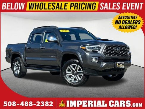 Used 2019 Toyota Tacoma Limited image 1
