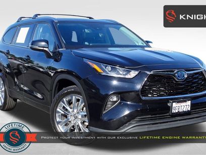 Used 2023 Toyota Highlander Limited