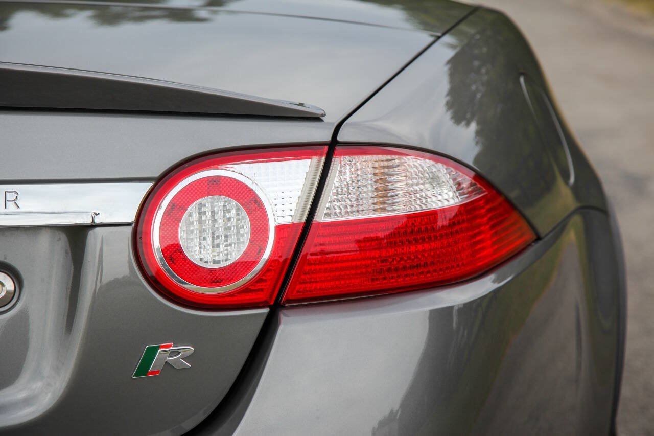 Used 2009 Jaguar XKR R RWD image 33