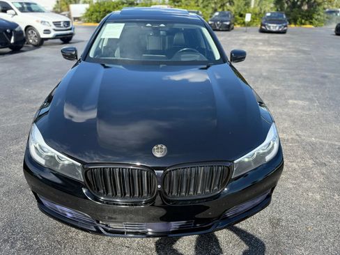 Used 2016 BMW 740i image 11