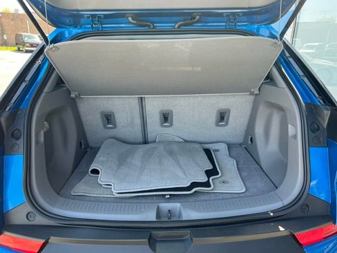 Used 2022 Chevrolet Bolt EUV Premier w/ Sun & Sound Package image 7