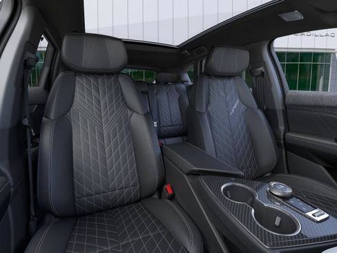 New 2026 Cadillac Optiq V w/ LPO, Floor Liner Package AWD/4WD image 40