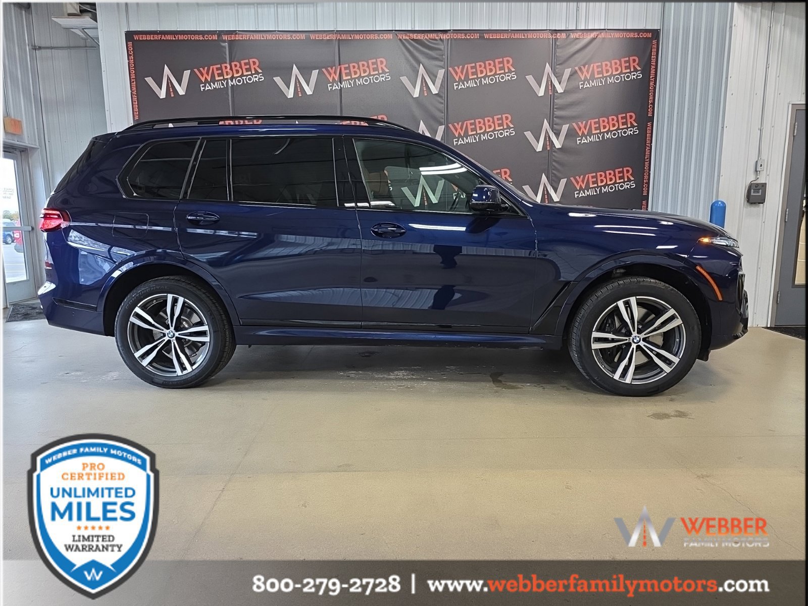 Used 2026 BMW X7 xDrive40i w/ M Sport Package AWD/4WD image 5