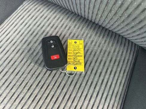 Used 2024 Toyota 4Runner SR5 image 32