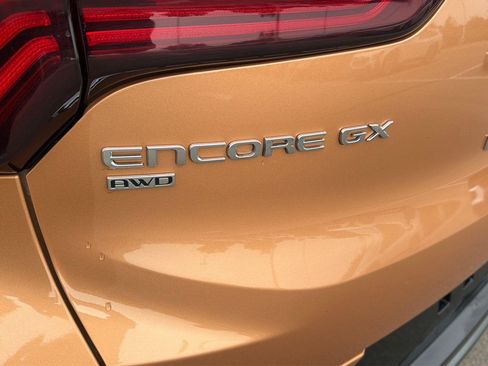 Used 2024 Buick Encore GX Sport Touring AWD/4WD image 5