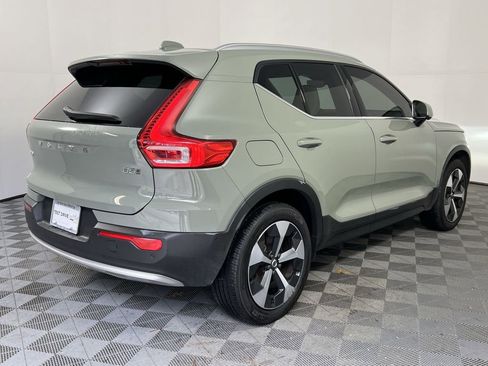 Certified 2024 Volvo XC40 B5 Plus image 10