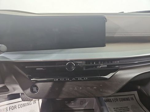 Certified 2025 Nissan Murano Platinum w/ Cargo Package image 20