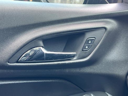 Certified 2024 Chevrolet Trax RS w/ Driver Confidence Package image 23