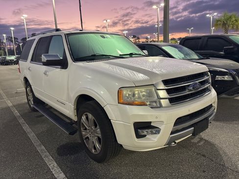Used 2016 Ford Expedition Platinum image 1