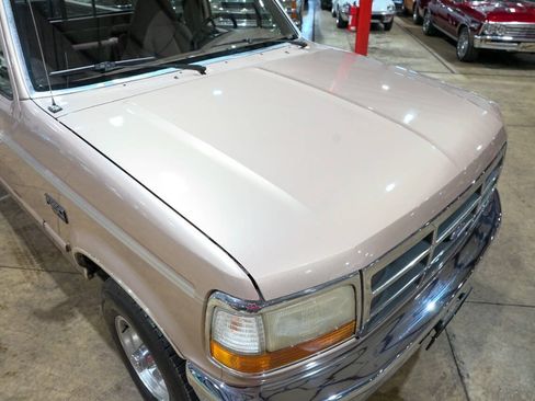 Used 1993 Ford F150 XL AWD/4WD image 18