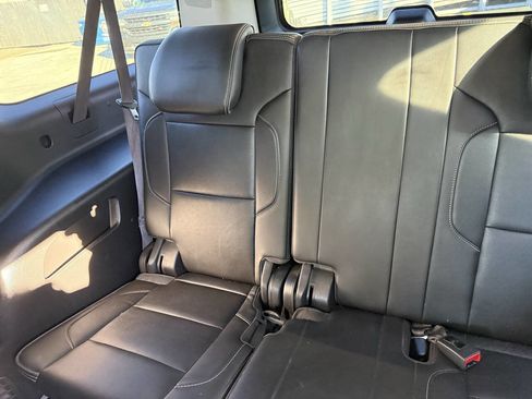 Used 2017 GMC Yukon XL Denali image 7