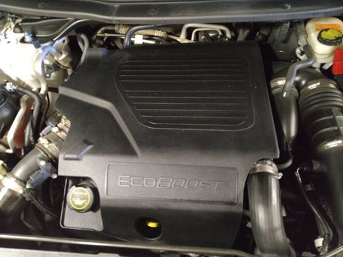 Used 2017 Ford Explorer Platinum image 30