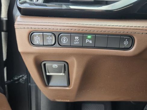Used 2022 Acura MDX SH-AWD w/ Advance Package image 23