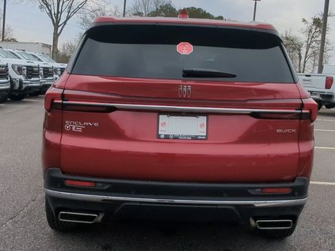 Used 2025 Buick Enclave Preferred w/ Power Package image 7