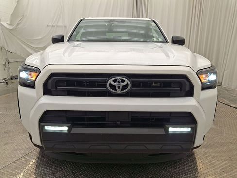 Certified 2025 Toyota 4Runner SR5 image 28