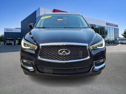 Used 2019 INFINITI QX60 Luxe w/ Essential Package AWD/4WD image 2