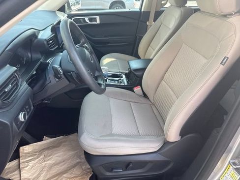Used 2020 Ford Explorer 4WD image 3