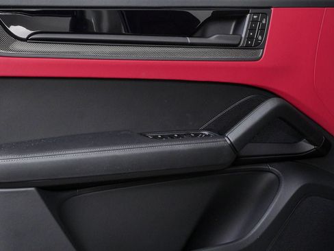 New 2026 Porsche Cayenne GTS AWD/4WD image 5