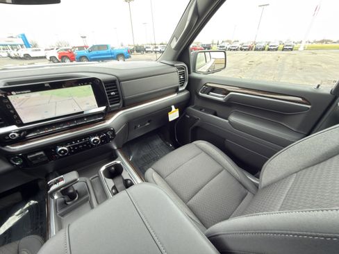 New 2026 GMC Sierra 1500 Elevation w/ Preferred Package image 18