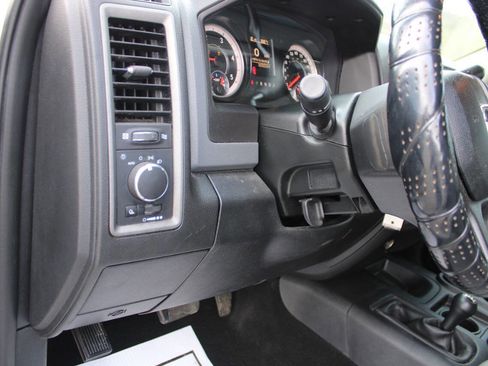 Used 2018 RAM 2500 Tradesman w/ Chrome Appearance Group image 24