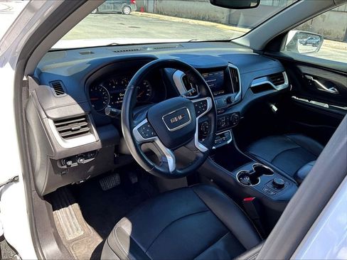 Used 2024 GMC Terrain SLT AWD/4WD image 8