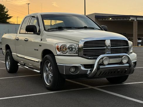 Used 2008 Dodge Ram 1500 Truck SLT w/ Cool Chrome Pkg RWD image 3