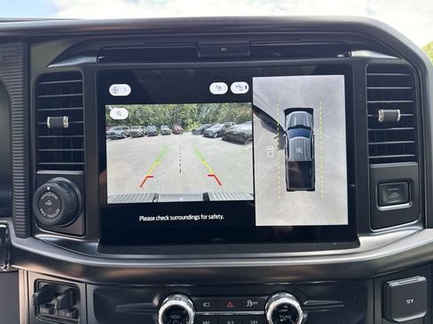 Used 2025 Ford F150 Platinum w/ Equipment Group 702A High AWD/4WD image 17