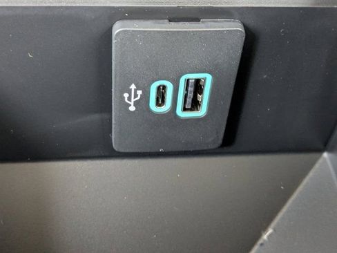 New 2026 Ford F350 Lariat w/ Black Appearance Package image 27