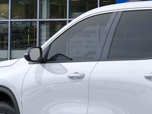 New 2026 Chevrolet Traverse LT w/ Sun and Wheel Package image 12