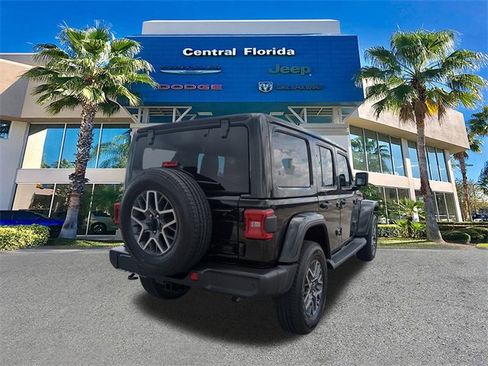 New 2025 Jeep Wrangler Sahara image 5