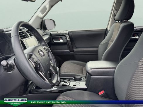 Used 2023 Toyota 4Runner TRD Off-Road image 4