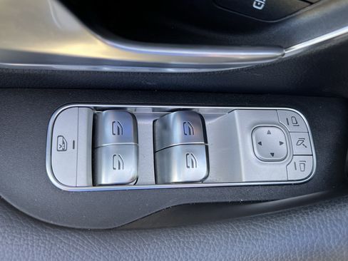 Certified 2025 Mercedes-Benz GLE 350 4MATIC image 15
