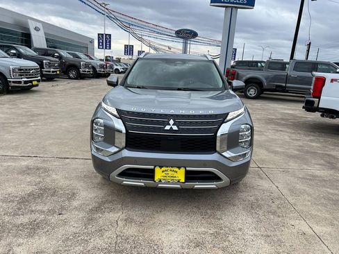Used 2023 Mitsubishi Outlander SEL image 8