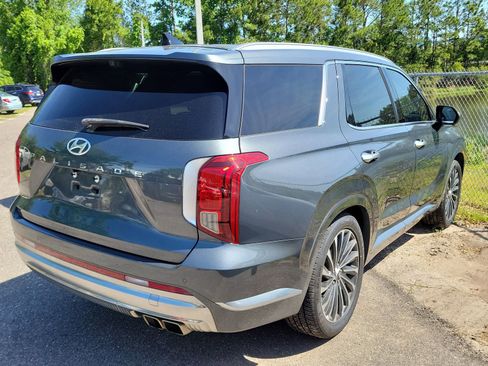 Used 2023 Hyundai Palisade Calligraphy image 8